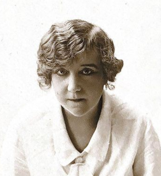 You are currently viewing Entre bistouri et suffragisme, l’itinéraire de Suzanne Noël, première femme chirurgienne